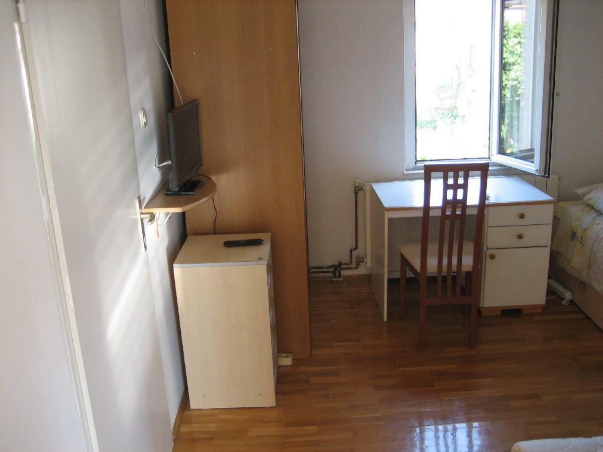 Tihi Apartman Задар Экстерьер фото